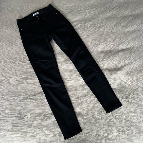 Good American | Skinny Jeans - Picture 5 of 6